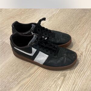 Vintage Navy and white Diesel Sneakers Size 11